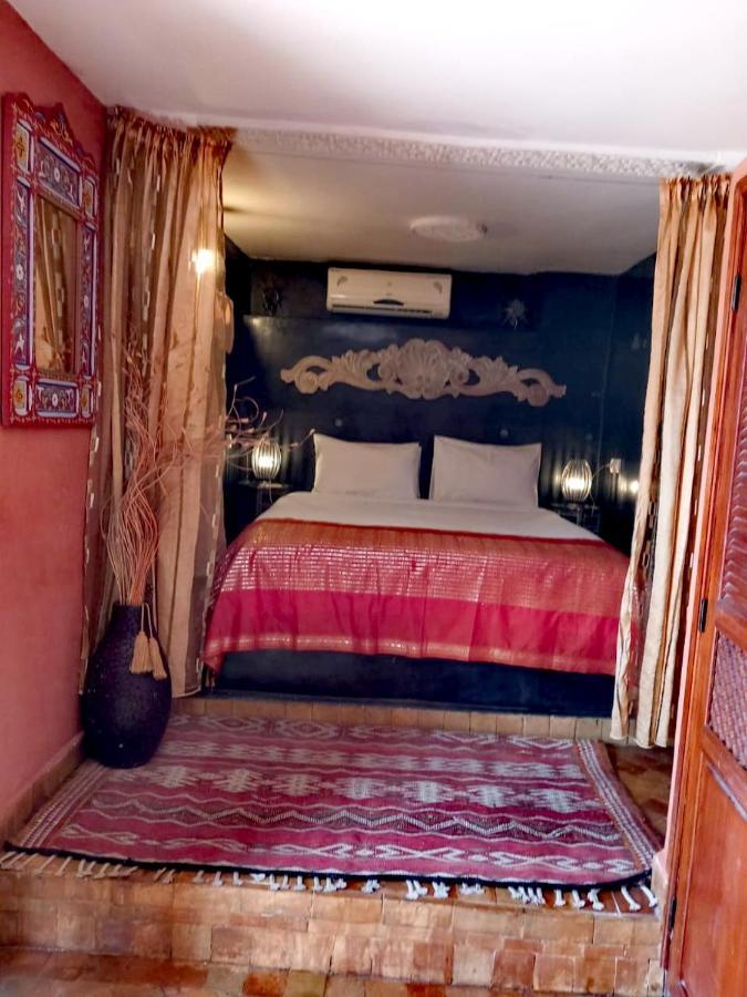 Les Bains De Fez Tara Bed & Breakfast Exterior photo