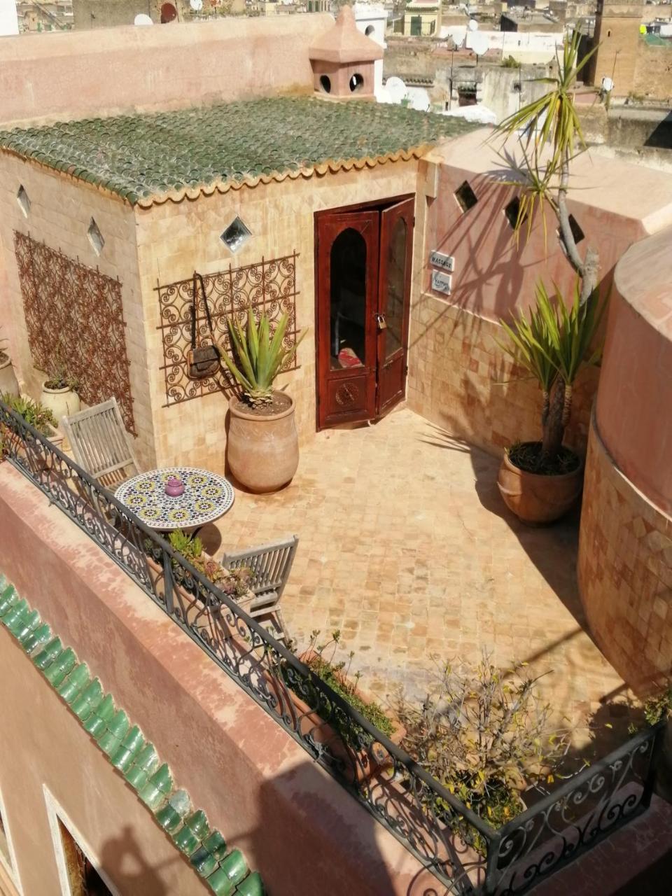 Les Bains De Fez Tara Bed & Breakfast Exterior photo